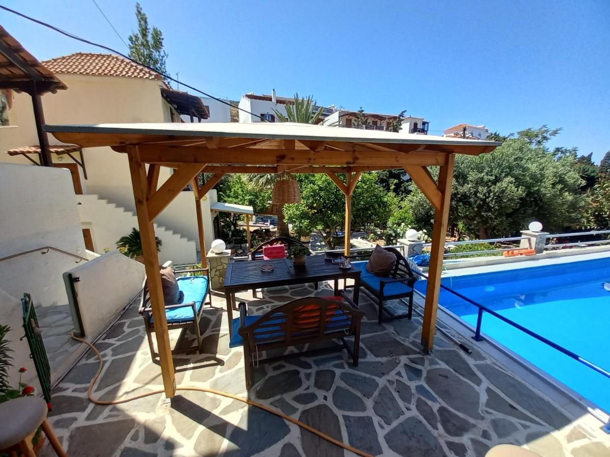 Villa Rena Баци Екстериор снимка