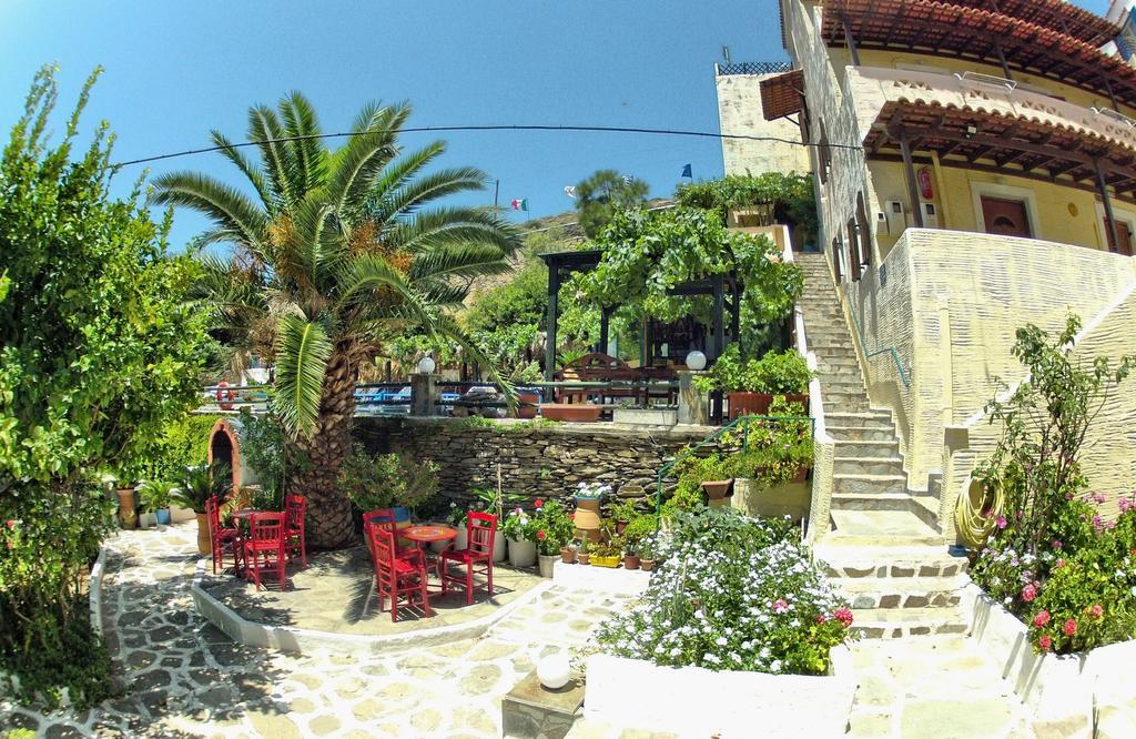 Villa Rena Баци Екстериор снимка